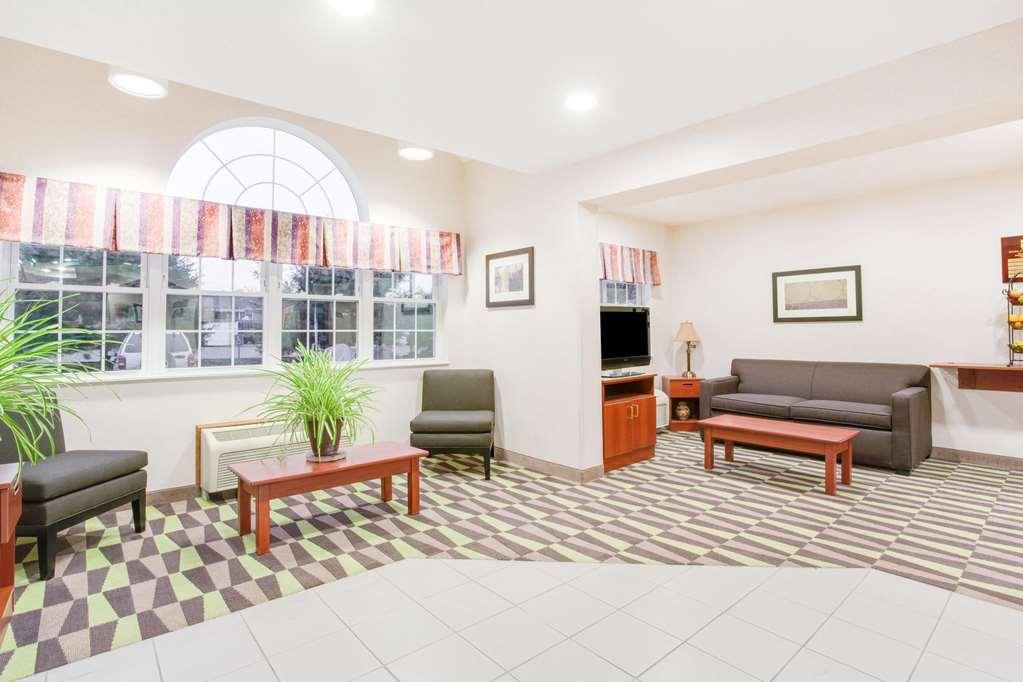 Microtel Inn & Suites By Wyndham Olean Interior foto
