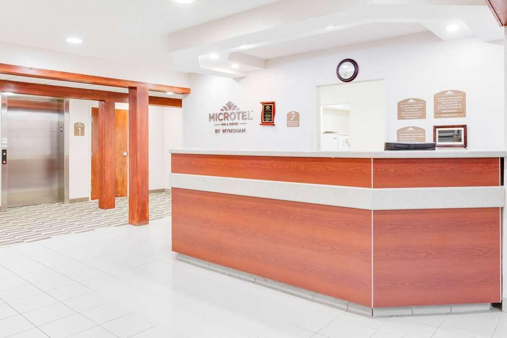 Microtel Inn & Suites By Wyndham Olean Interior foto